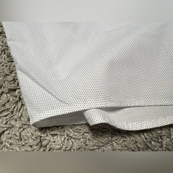 H&M, Men’s Slim Fit Polkadot Casual Button Down Shirt, US Size: L - Picture 3 of 6